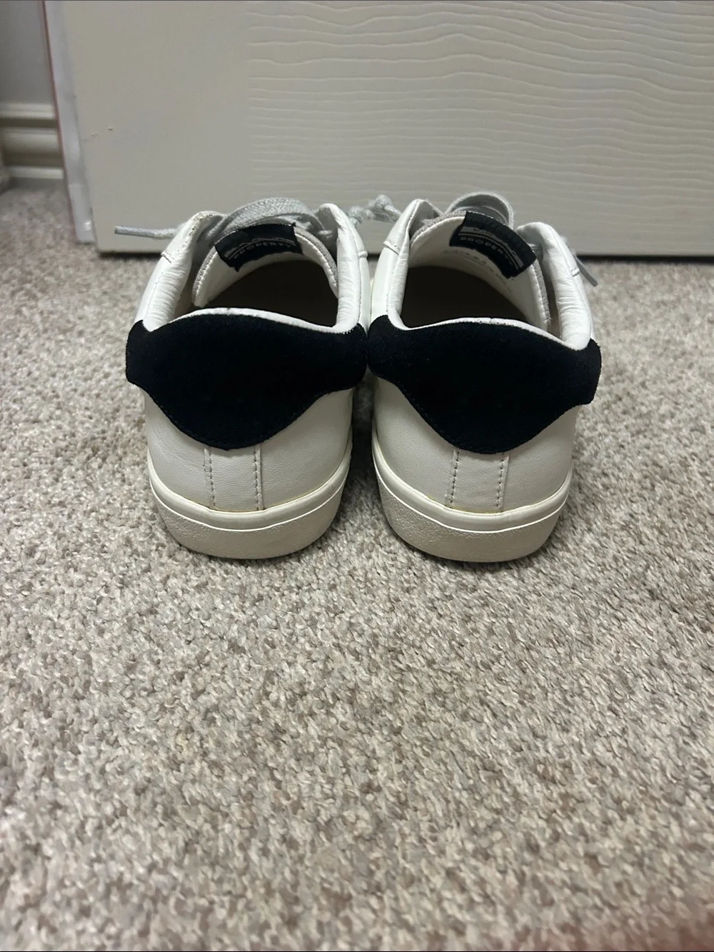 Vintage Havana White & Gray Low-Top Sneakers Black Trim Athleisure comfort